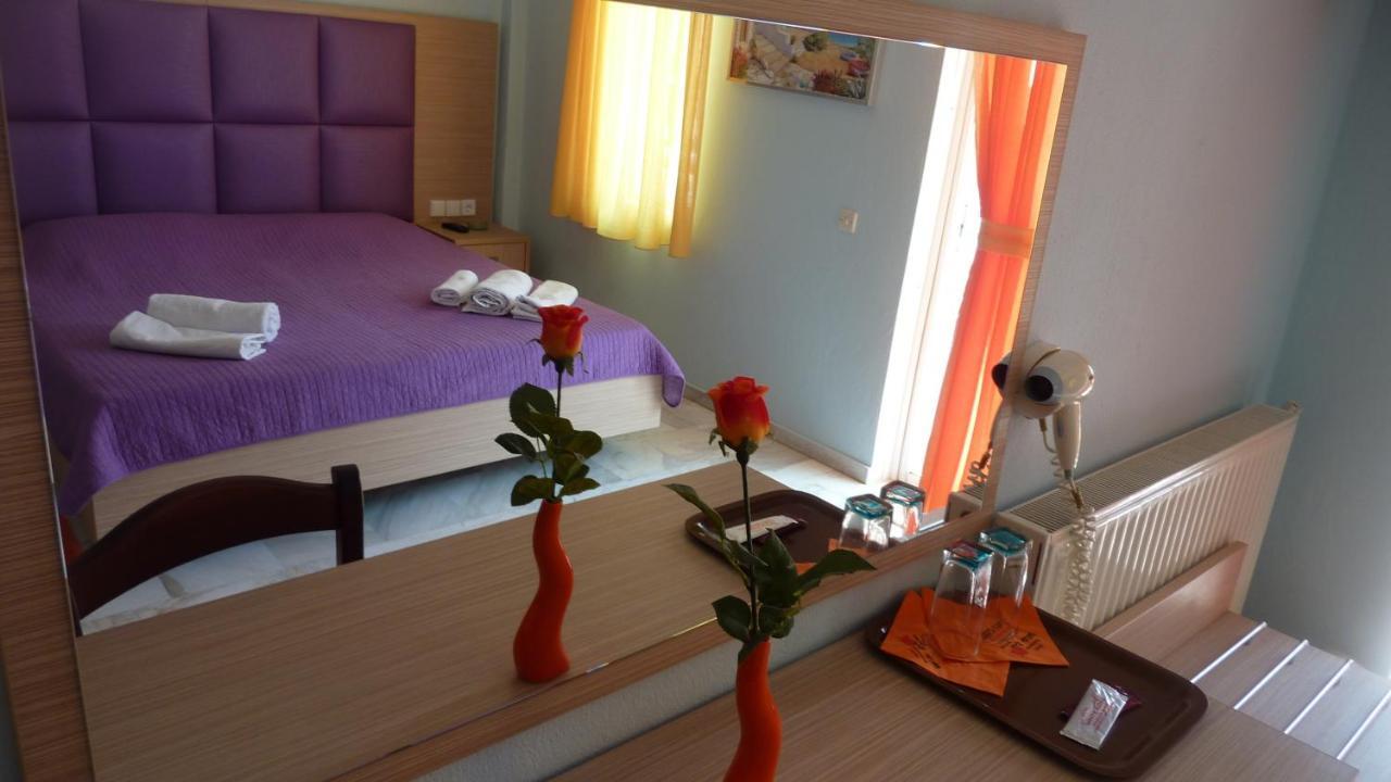 Hotel White Rose Beach Olympiakí Aktí Habitación foto